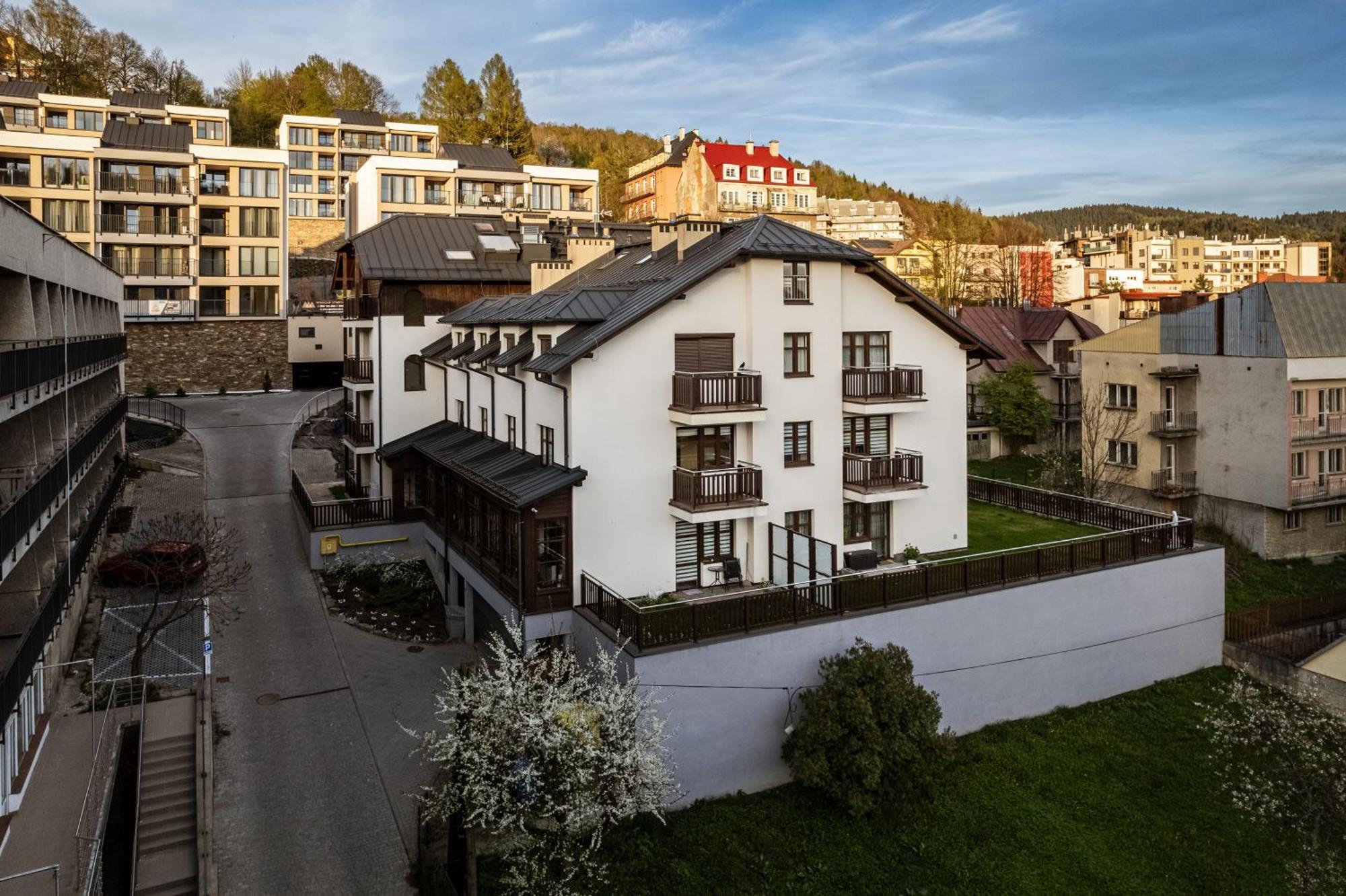 Apartamenty Sun & Snow Centrum Cicha Криниця-Здруй Екстер'єр фото